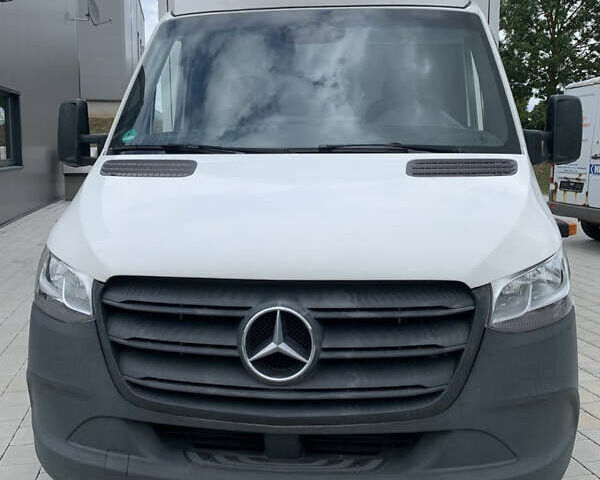Белый Мерседес Sprinter, объемом двигателя 0 л и пробегом 221 тыс. км за 25736 $, фото 7 на Automoto.ua