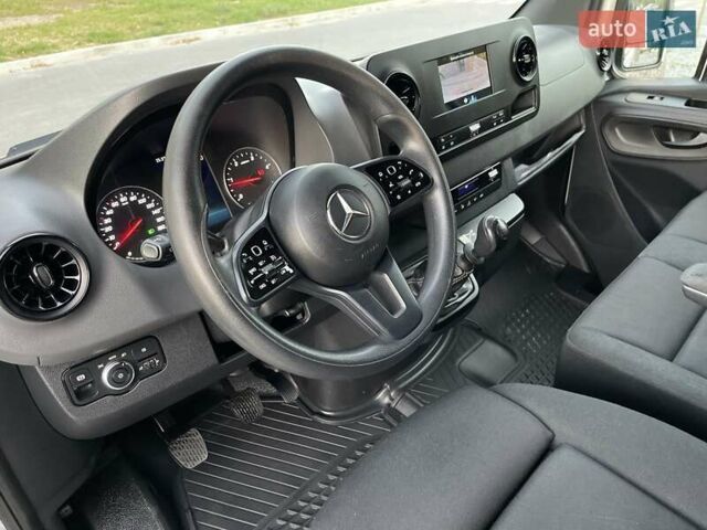 Белый Мерседес Sprinter, объемом двигателя 2.14 л и пробегом 337 тыс. км за 24800 $, фото 15 на Automoto.ua