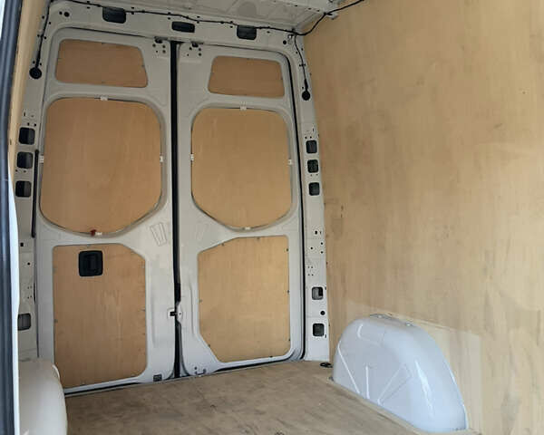 Белый Мерседес Sprinter, объемом двигателя 2.2 л и пробегом 267 тыс. км за 20999 $, фото 57 на Automoto.ua
