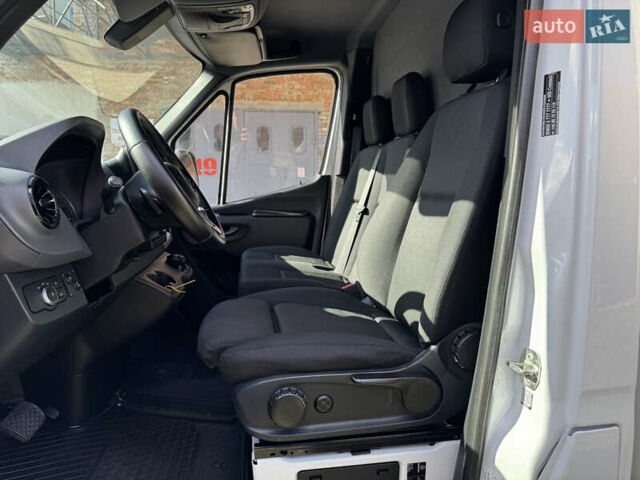 Білий Мерседес Sprinter, об'ємом двигуна 2.14 л та пробігом 399 тис. км за 23850 $, фото 41 на Automoto.ua