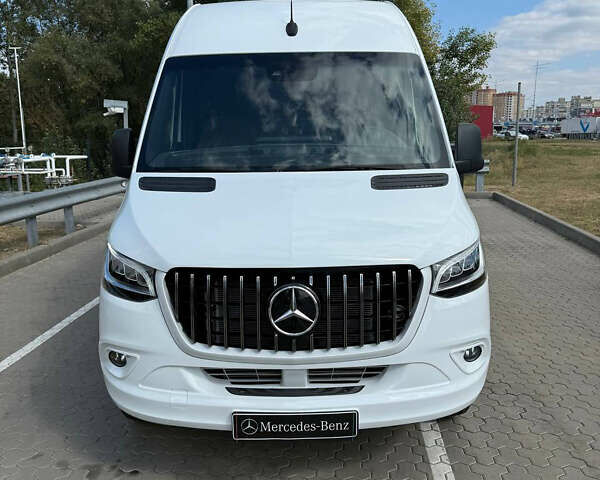 Белый Мерседес Sprinter, объемом двигателя 3 л и пробегом 69 тыс. км за 46999 $, фото 2 на Automoto.ua