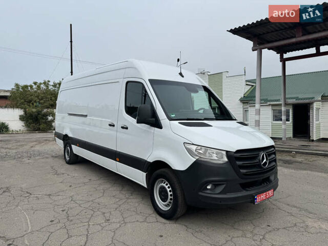 Белый Мерседес Sprinter, объемом двигателя 2.2 л и пробегом 245 тыс. км за 26900 $, фото 3 на Automoto.ua