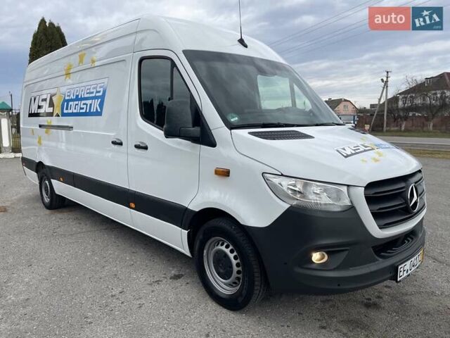 Белый Мерседес Sprinter, объемом двигателя 2.2 л и пробегом 300 тыс. км за 25500 $, фото 27 на Automoto.ua