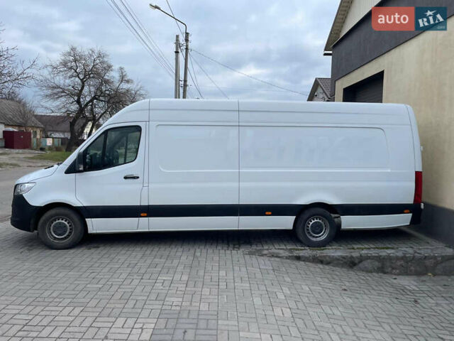 Белый Мерседес Sprinter, объемом двигателя 2.14 л и пробегом 180 тыс. км за 32500 $, фото 4 на Automoto.ua