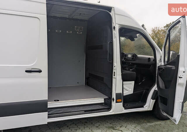 Белый Мерседес Sprinter, объемом двигателя 0 л и пробегом 212 тыс. км за 24200 $, фото 22 на Automoto.ua