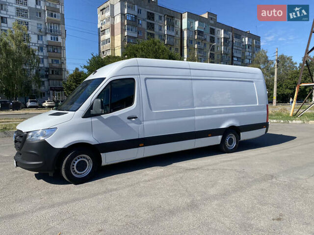 Белый Мерседес Sprinter, объемом двигателя 2.14 л и пробегом 180 тыс. км за 32500 $, фото 2 на Automoto.ua