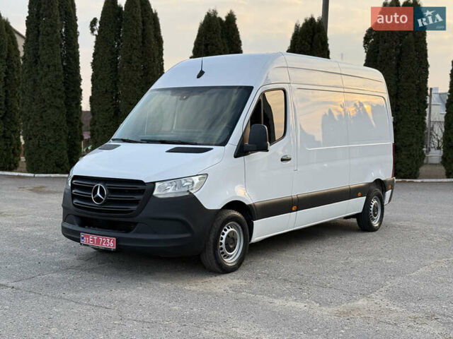 Белый Мерседес Sprinter, объемом двигателя 2.14 л и пробегом 230 тыс. км за 21500 $, фото 3 на Automoto.ua