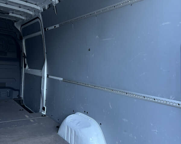 Белый Мерседес Sprinter, объемом двигателя 2.2 л и пробегом 280 тыс. км за 29000 $, фото 31 на Automoto.ua