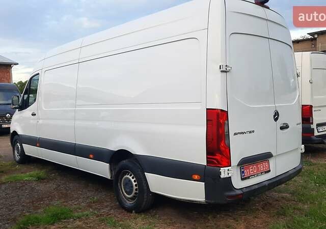 Белый Мерседес Sprinter, объемом двигателя 2.2 л и пробегом 201 тыс. км за 26599 $, фото 7 на Automoto.ua