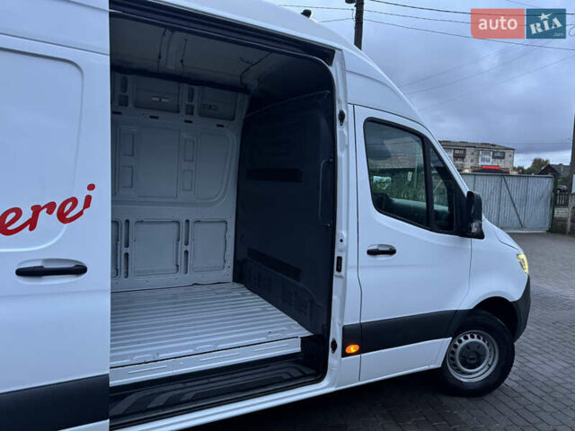 Белый Мерседес Sprinter, объемом двигателя 2.1 л и пробегом 366 тыс. км за 27800 $, фото 33 на Automoto.ua