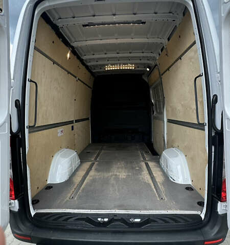 Белый Мерседес Sprinter, объемом двигателя 2.14 л и пробегом 290 тыс. км за 23070 $, фото 23 на Automoto.ua