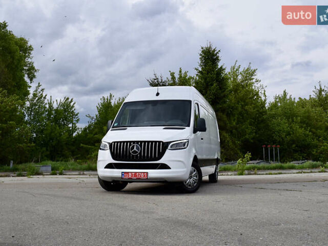 Белый Мерседес Sprinter, объемом двигателя 2.2 л и пробегом 280 тыс. км за 29000 $, фото 59 на Automoto.ua