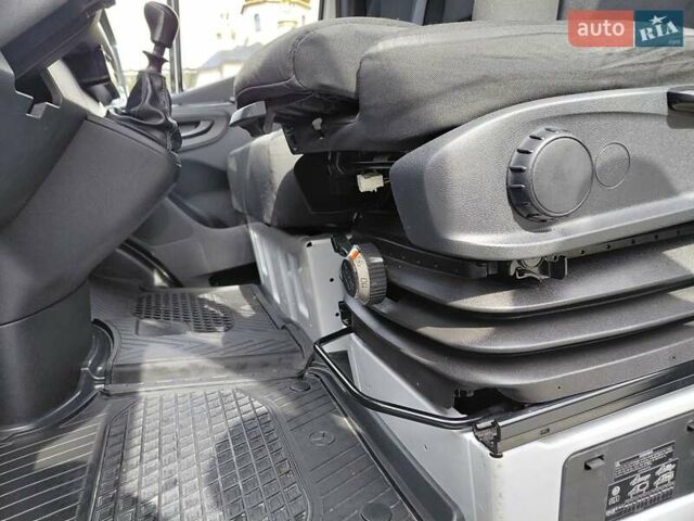 Білий Мерседес Sprinter, об'ємом двигуна 3 л та пробігом 360 тис. км за 33098 $, фото 30 на Automoto.ua