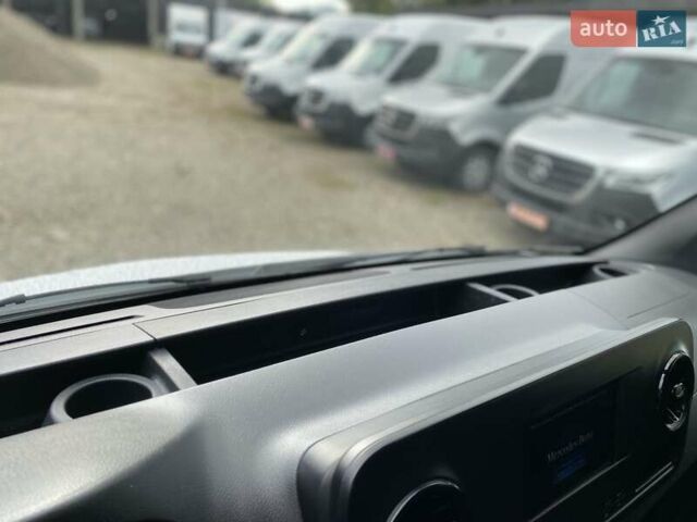 Белый Мерседес Sprinter, объемом двигателя 2.2 л и пробегом 193 тыс. км за 22850 $, фото 42 на Automoto.ua