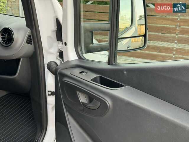 Білий Мерседес Sprinter, об'ємом двигуна 2.2 л та пробігом 254 тис. км за 24500 $, фото 102 на Automoto.ua