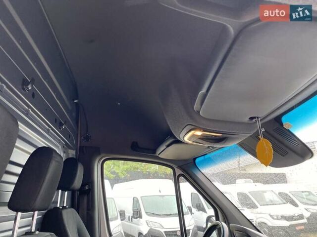 Белый Мерседес Sprinter, объемом двигателя 2.2 л и пробегом 194 тыс. км за 29850 $, фото 34 на Automoto.ua