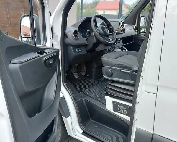 Білий Мерседес Sprinter, об'ємом двигуна 3 л та пробігом 360 тис. км за 33098 $, фото 21 на Automoto.ua