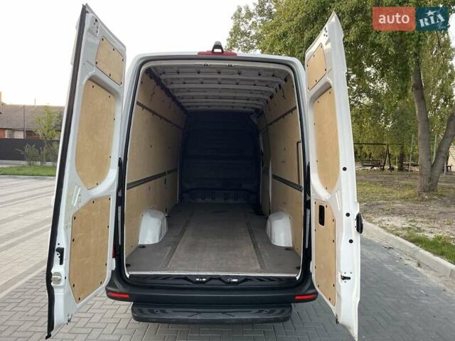 Белый Мерседес Sprinter, объемом двигателя 2.14 л и пробегом 337 тыс. км за 24800 $, фото 8 на Automoto.ua