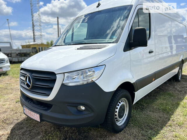 Белый Мерседес Sprinter, объемом двигателя 2.2 л и пробегом 136 тыс. км за 25500 $, фото 14 на Automoto.ua