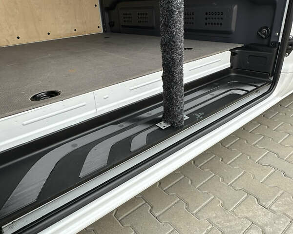Белый Мерседес Sprinter, объемом двигателя 2.99 л и пробегом 373 тыс. км за 62700 $, фото 25 на Automoto.ua