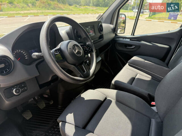 Белый Мерседес Sprinter, объемом двигателя 2.14 л и пробегом 188 тыс. км за 24900 $, фото 8 на Automoto.ua