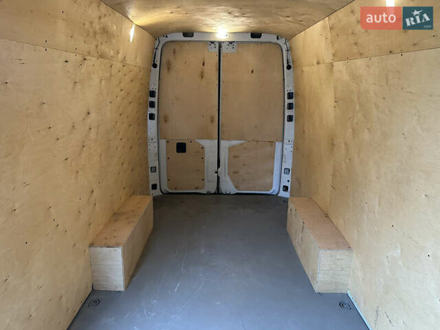 Белый Мерседес Sprinter, объемом двигателя 3 л и пробегом 300 тыс. км за 37500 $, фото 23 на Automoto.ua