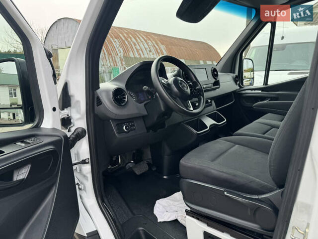Белый Мерседес Sprinter, объемом двигателя 2.2 л и пробегом 245 тыс. км за 26900 $, фото 9 на Automoto.ua