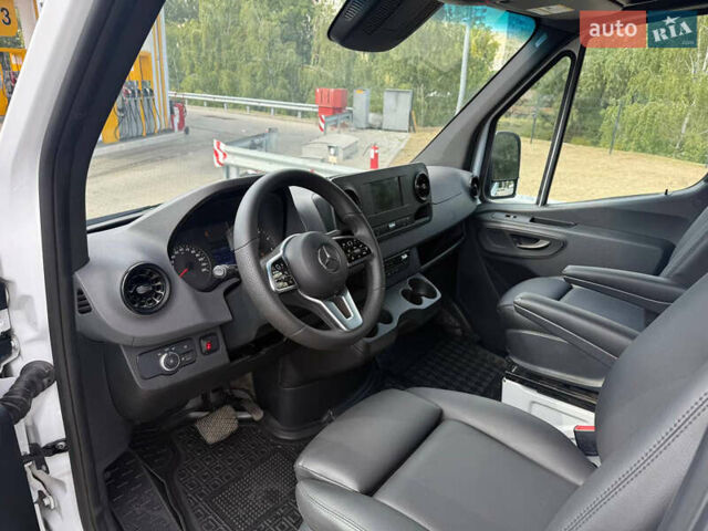 Белый Мерседес Sprinter, объемом двигателя 3 л и пробегом 69 тыс. км за 46999 $, фото 11 на Automoto.ua