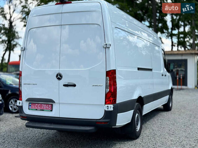Белый Мерседес Sprinter, объемом двигателя 3 л и пробегом 61 тыс. км за 35600 $, фото 4 на Automoto.ua