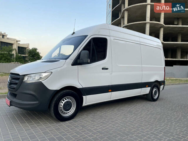 Белый Мерседес Sprinter, объемом двигателя 2.2 л и пробегом 267 тыс. км за 20999 $, фото 12 на Automoto.ua
