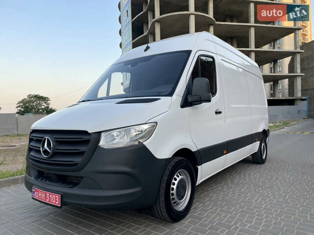 Белый Мерседес Sprinter, объемом двигателя 2.2 л и пробегом 267 тыс. км за 20999 $, фото 8 на Automoto.ua