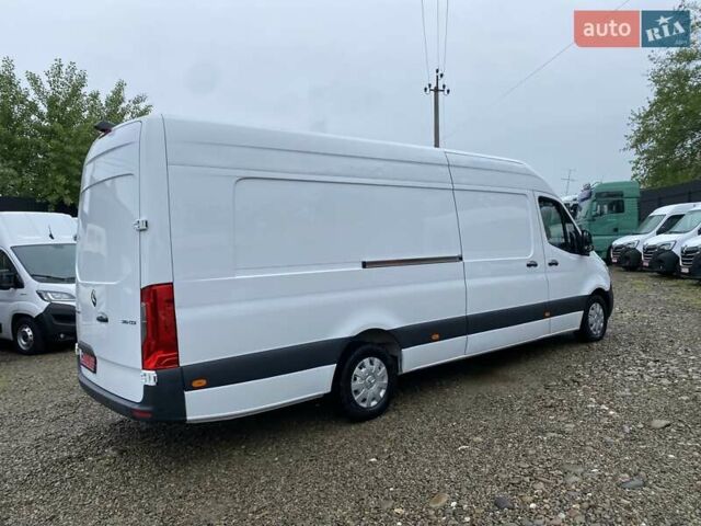 Белый Мерседес Sprinter, объемом двигателя 2.2 л и пробегом 194 тыс. км за 29850 $, фото 12 на Automoto.ua