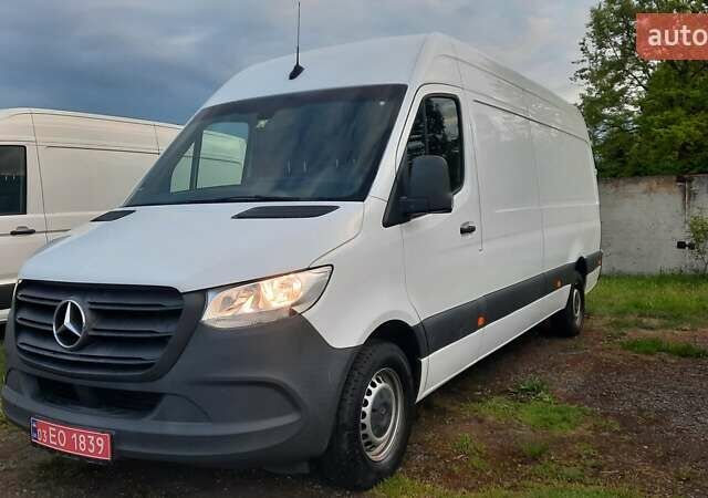Белый Мерседес Sprinter, объемом двигателя 2.2 л и пробегом 201 тыс. км за 26599 $, фото 12 на Automoto.ua