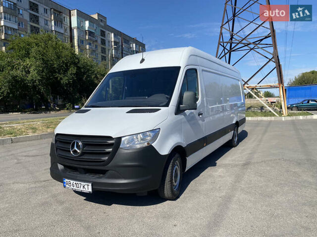 Белый Мерседес Sprinter, объемом двигателя 2.14 л и пробегом 180 тыс. км за 32500 $, фото 1 на Automoto.ua