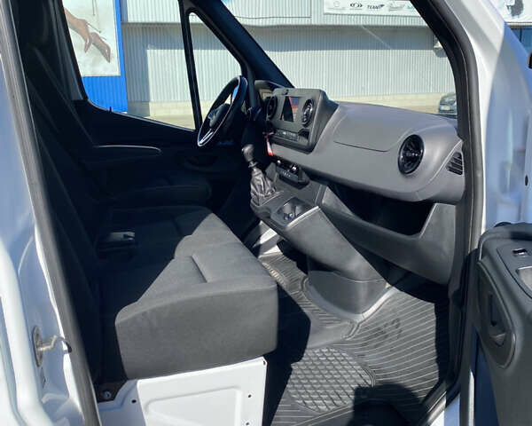 Білий Мерседес Sprinter, об'ємом двигуна 2.1 л та пробігом 350 тис. км за 24300 $, фото 22 на Automoto.ua