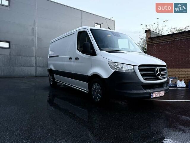 Мерседес Sprinter 2020 в Киеве на Automoto.ua Белый Мерседес Sprinter, объемом двигателя 2.2 л и пробегом 288 тыс. км за 23850 $, фото 4 на Automoto.ua