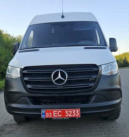 Белый Мерседес Sprinter, объемом двигателя 2.2 л и пробегом 174 тыс. км за 27500 $, фото 33 на Automoto.ua