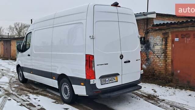 Белый Мерседес Sprinter, объемом двигателя 2.2 л и пробегом 222 тыс. км за 23999 $, фото 15 на Automoto.ua