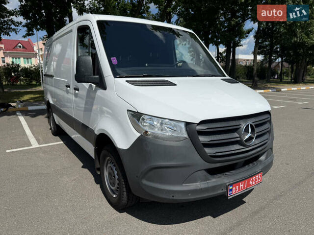 Белый Мерседес Sprinter, объемом двигателя 2.14 л и пробегом 188 тыс. км за 24900 $, фото 1 на Automoto.ua