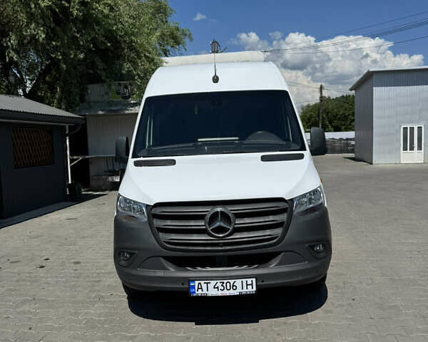 Білий Мерседес Sprinter, об'ємом двигуна 2.14 л та пробігом 150 тис. км за 25950 $, фото 2 на Automoto.ua