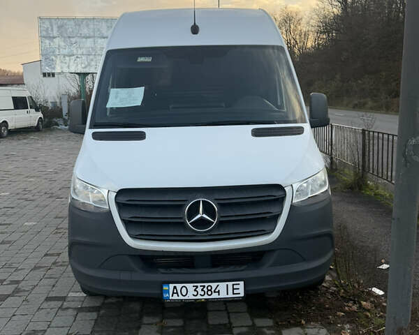 Білий Мерседес Sprinter, об'ємом двигуна 2.2 л та пробігом 260 тис. км за 27999 $, фото 4 на Automoto.ua