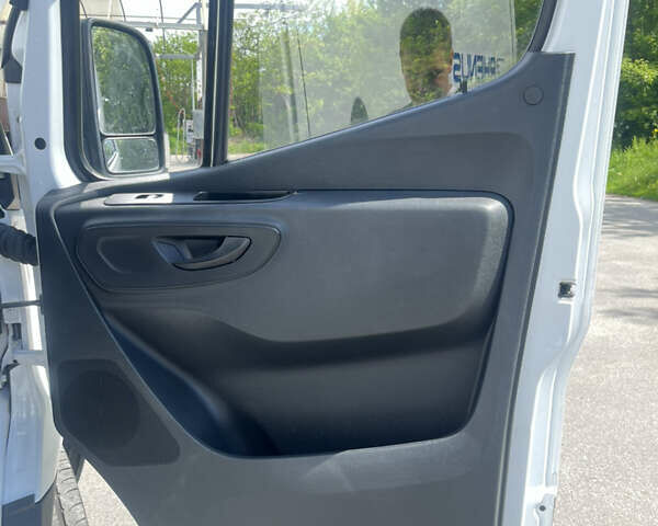 Білий Мерседес Sprinter, об'ємом двигуна 2.14 л та пробігом 164 тис. км за 27200 $, фото 9 на Automoto.ua