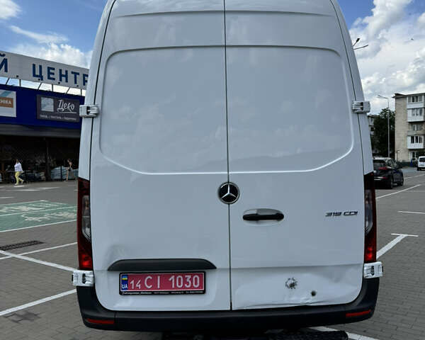 Білий Мерседес Sprinter, об'ємом двигуна 2.99 л та пробігом 313 тис. км за 40906 $, фото 13 на Automoto.ua