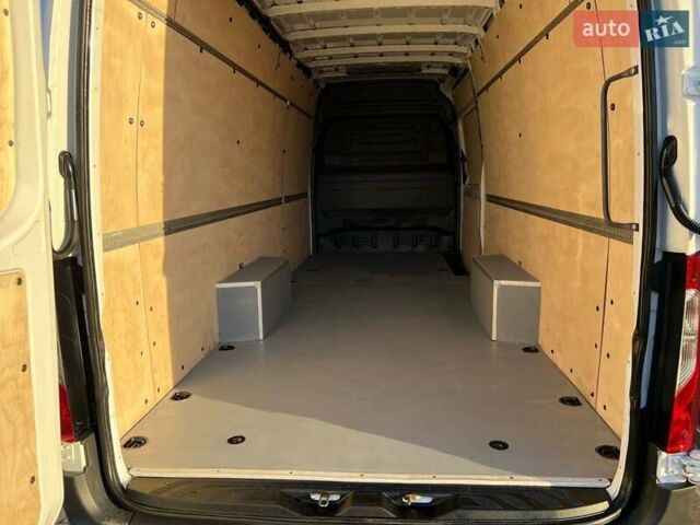 Белый Мерседес Sprinter, объемом двигателя 2.14 л и пробегом 219 тыс. км за 29499 $, фото 9 на Automoto.ua