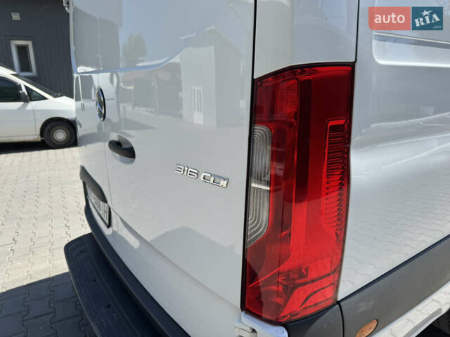 Білий Мерседес Sprinter, об'ємом двигуна 2.14 л та пробігом 150 тис. км за 25950 $, фото 12 на Automoto.ua