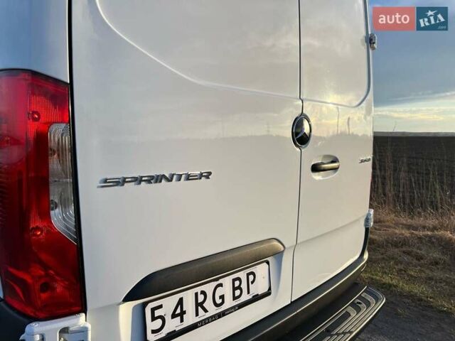 Белый Мерседес Sprinter, объемом двигателя 2.14 л и пробегом 219 тыс. км за 29499 $, фото 83 на Automoto.ua