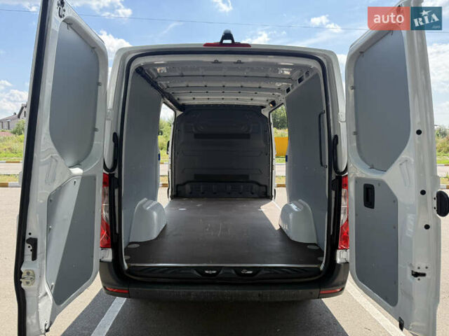 Белый Мерседес Sprinter, объемом двигателя 2.14 л и пробегом 188 тыс. км за 24900 $, фото 15 на Automoto.ua