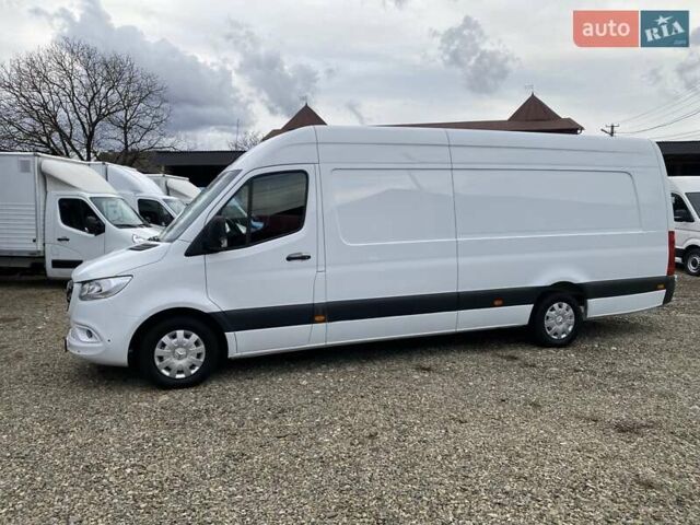 Белый Мерседес Sprinter, объемом двигателя 2.2 л и пробегом 198 тыс. км за 27900 $, фото 4 на Automoto.ua