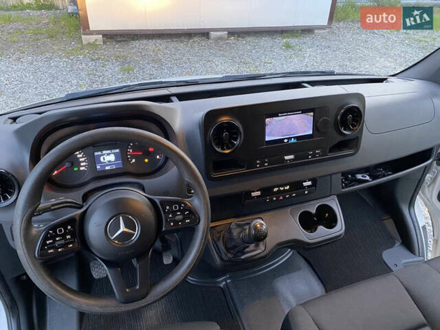 Белый Мерседес Sprinter, объемом двигателя 2.1 л и пробегом 275 тыс. км за 22900 $, фото 19 на Automoto.ua