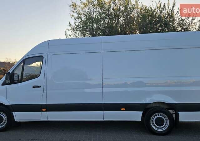 Белый Мерседес Sprinter, объемом двигателя 2.2 л и пробегом 174 тыс. км за 27500 $, фото 18 на Automoto.ua